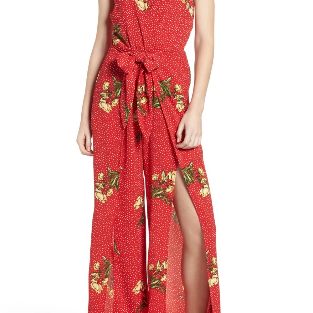 Socialite Wrap Jumpsuit Sz S Floral Bohemian
Summer Resort Feminine